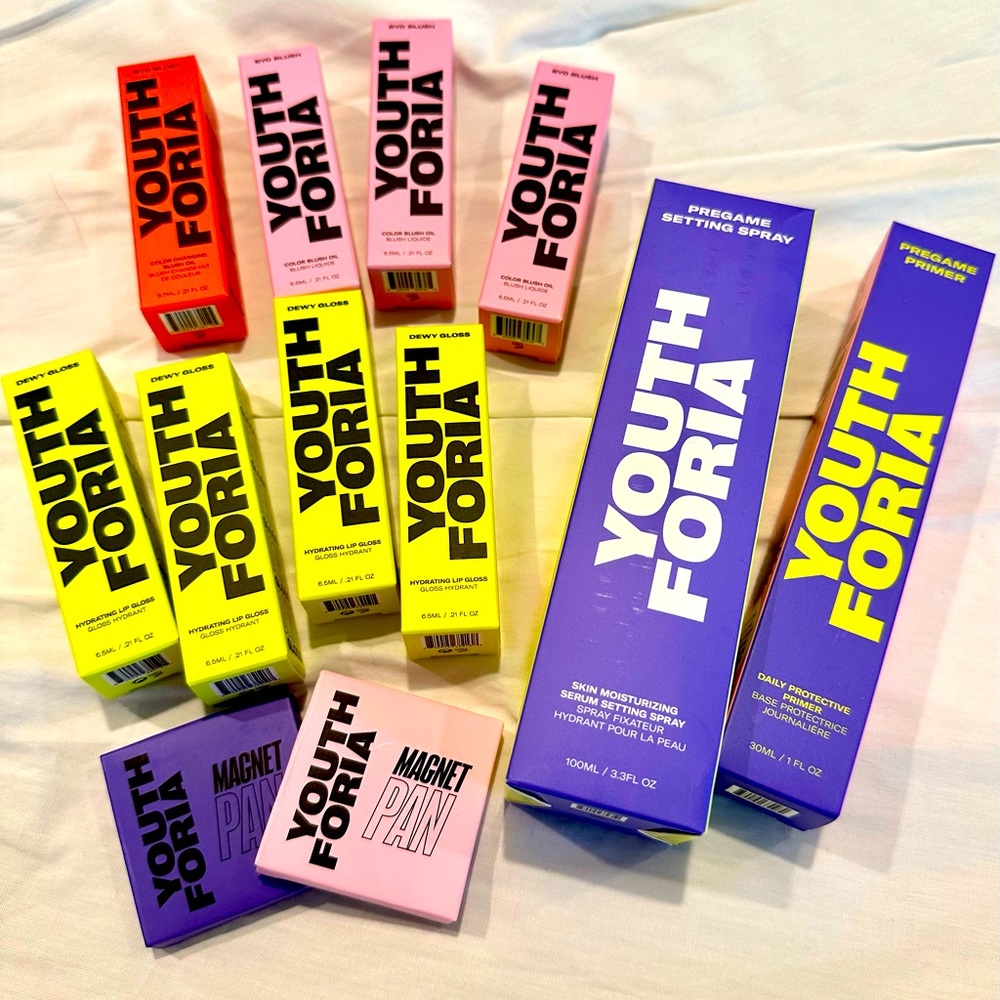 Youth Foria Complete Kit: ALL gloss and blush colors + primer & setting spray